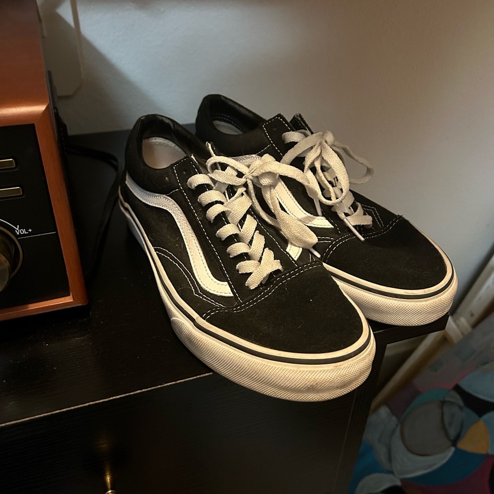Black vans